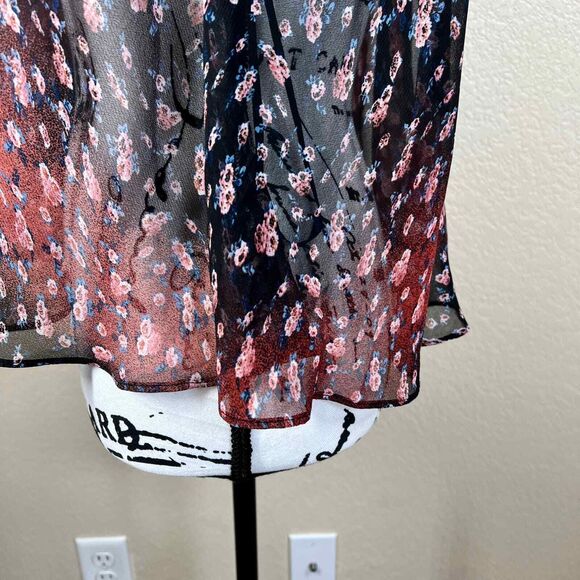 BCBGeneration Black top Pink Sheer Floral Garland Neck Tunic Tank Blouse size S - Picture 12 of 14